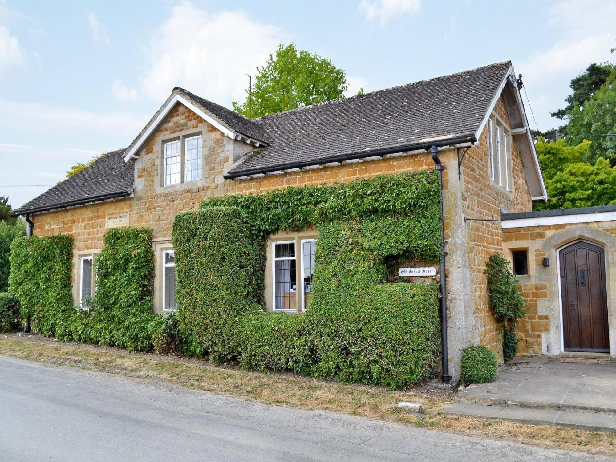 Old School House Villa Wyck Rissington Bagian luar foto